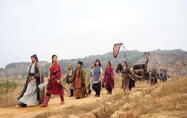 小组千金不会走，双争镖客看造化-小组千金不会走，双争镖客看造化